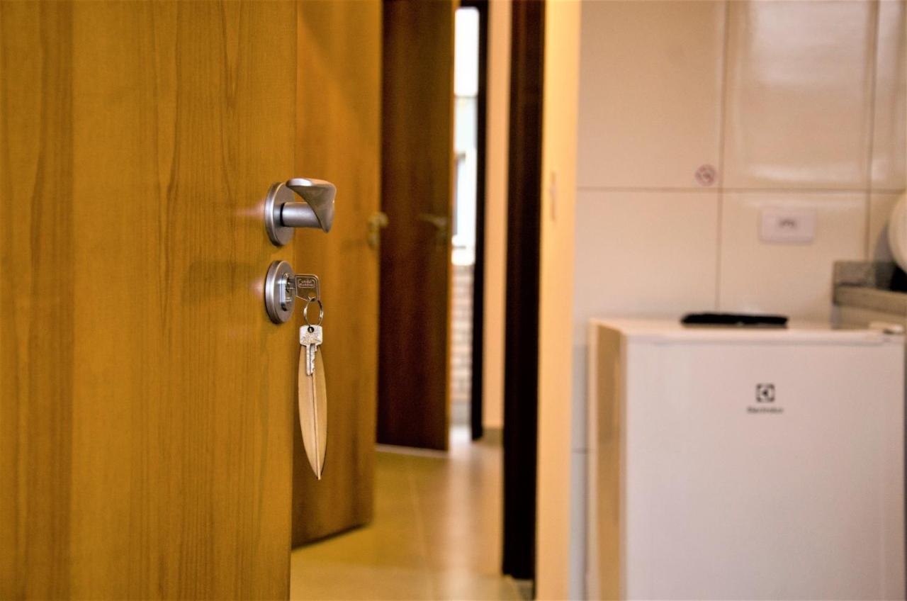 Vila Lorenzi & Apartamentos Ubatuba Eksteriør billede