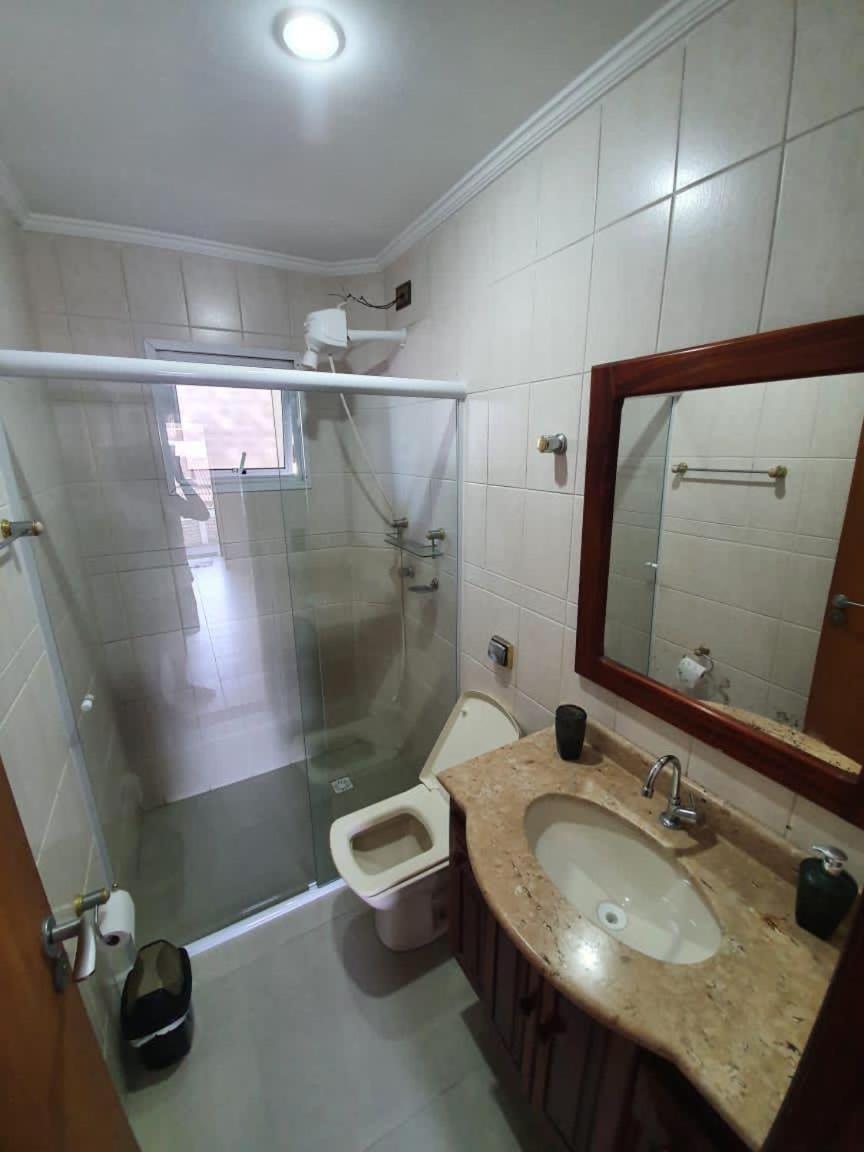 Vila Lorenzi & Apartamentos Ubatuba Eksteriør billede