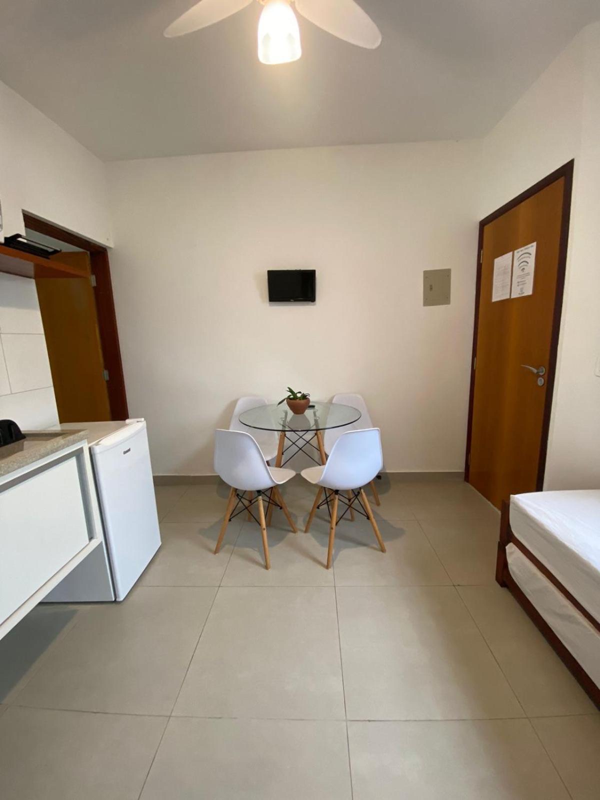 Vila Lorenzi & Apartamentos Ubatuba Eksteriør billede